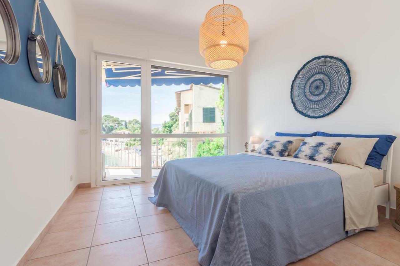 Sulla Spiaggia Di Toto E Tota Tellaro Exterior foto